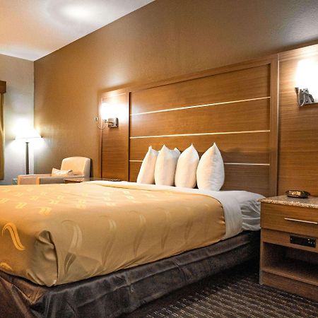 Quality Inn & Suites Near Six Flags - Austell Exteriér fotografie
