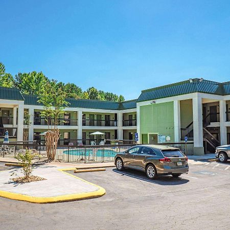 Quality Inn & Suites Near Six Flags - Austell Exteriér fotografie