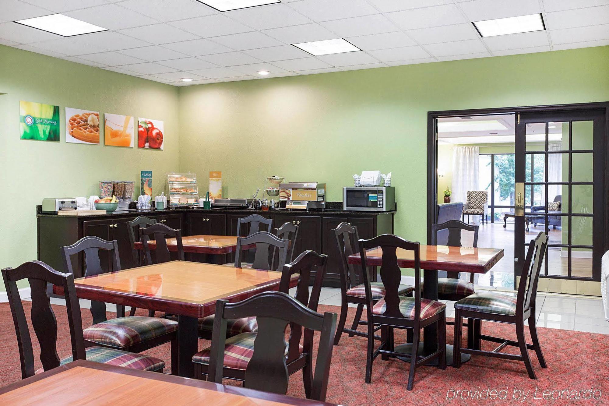 Quality Inn & Suites Near Six Flags - Austell Exteriér fotografie
