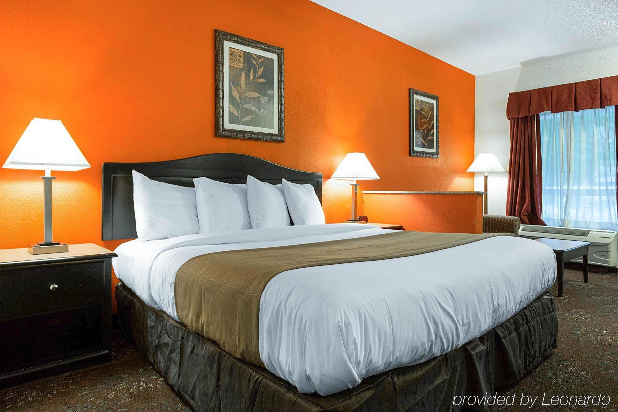 Quality Inn & Suites Near Six Flags - Austell Exteriér fotografie