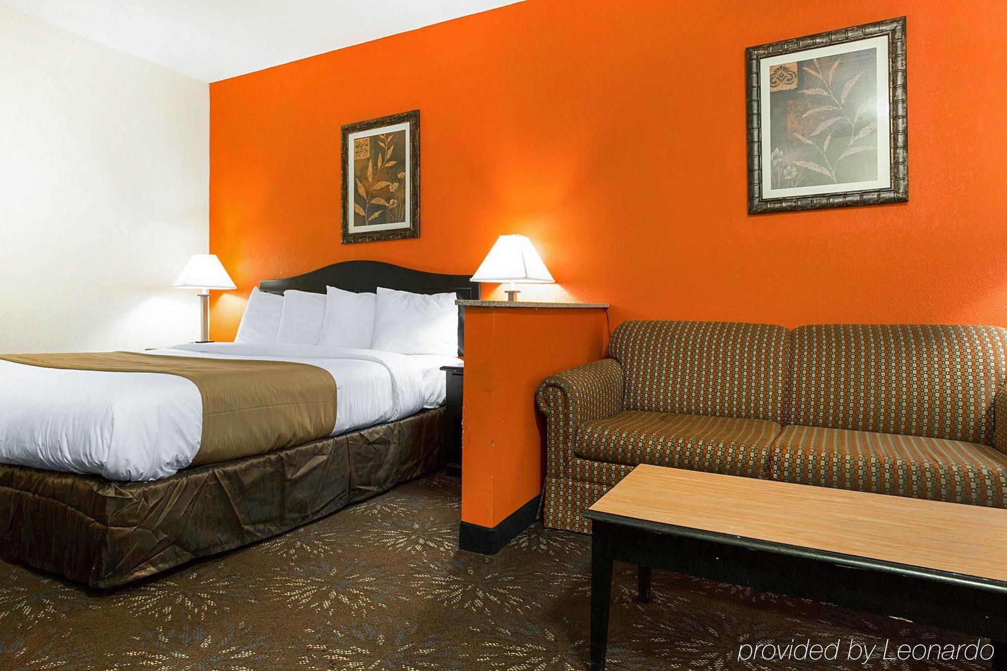 Quality Inn & Suites Near Six Flags - Austell Exteriér fotografie